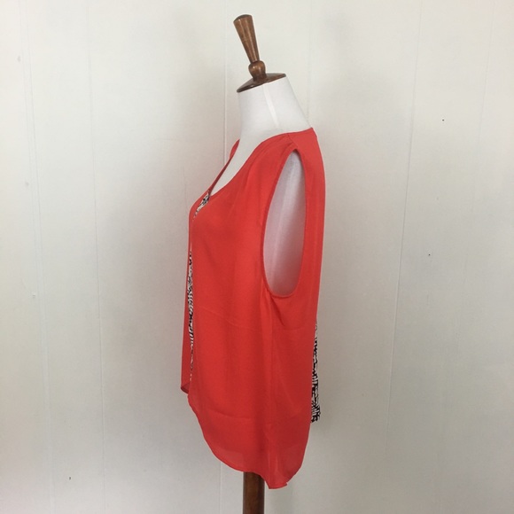 THML Scoop Neck Sleeveless Blouse - Picture 5 of 7